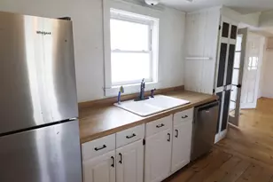 22 Booker St, Thomaston, ME 04861 - Photo 10