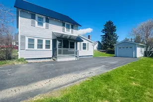 18 Veronica St, Caribou, ME 04736 - Photo 2