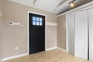 35 Longmeadow Dr, Gorham, ME 04038 - Photo 8