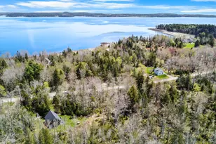 1428 Main Rd, Islesboro, ME 04848 - Photo 2