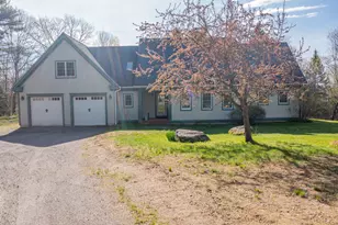15 Castaway Dr, Orland, ME 04472 - Photo 2