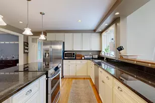 43 Sturbridge Ln, Cumberland, ME 04021 - Photo 10