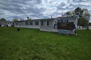 2 Windsor Dr, Alfred, ME 04002 - Photo 2