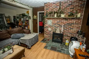 136 Franklin St, Rumford, ME 04276 - Photo 4