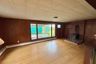 282 N Parish Rd, Turner, ME 04282 - Photo 8