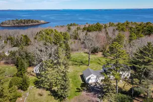 154 Chestnut St, Camden, ME 04843 - Photo 2