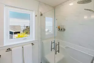 77 Johnson St, Lubec, ME 04652 - Photo 22