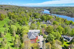 85 Middle St, Hallowell, ME 04347 - Photo 2