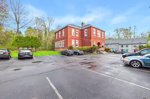 85 Middle St, Hallowell, ME 04347 - Photo 6