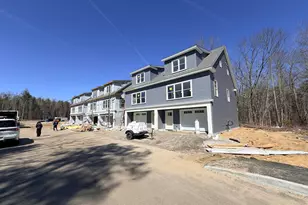 1 Creekside Ct, Kennebunk, ME 04043 - Photo 2