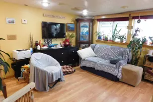 17 Vernon St, Bangor, ME 04401 - Photo 16