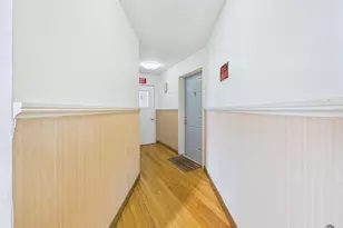 85 Middle St, Hallowell, ME 04347 - Photo 16