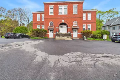 85 Middle Street #10, Hallowell, ME 04347 - Photo 2