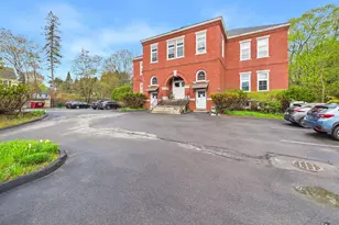85 Middle St, Hallowell, ME 04347 - Photo 6