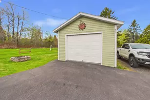 186 Champlain St, Van Buren, ME 04785 - Photo 6