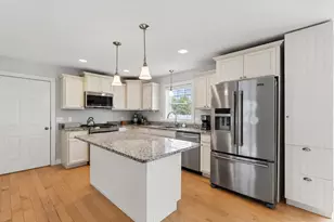 3 Chestnut Ln, Kennebunk, ME 04043 - Photo 8