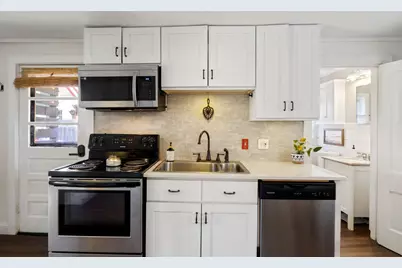 10 Ninth Street, Old Orchard Beach, ME 04074 - Photo 8