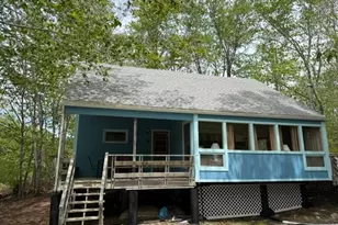 40 High Point Dr, Frye Island, ME 04071 - Photo 2