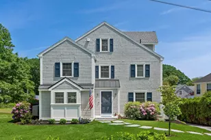 9 Oak St, Kennebunk, ME 04043 - Photo 1