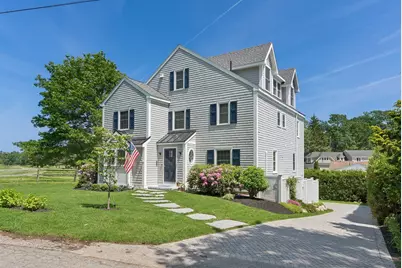 9 Oak Street, Kennebunk, ME 04043 - Photo 2