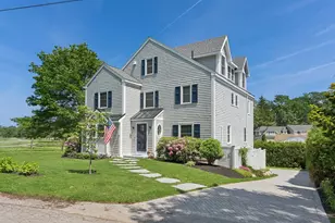 9 Oak St, Kennebunk, ME 04043 - Photo 2