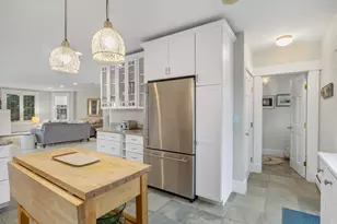 4 Oak St, Kennebunk, ME 04043 - Photo 16