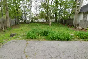25 Leavitt St, Skowhegan, ME 04976 - Photo 4