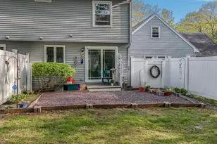22 Ashbourne Ct, South Portland, ME 04106 - Photo 4