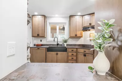28 E Eleanor Avenue, Standish, ME 04084 - Photo 12