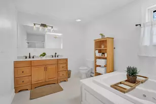 40 Hillview Dr, Bangor, ME 04401 - Photo 46