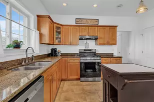 40 Hillview Dr, Bangor, ME 04401 - Photo 20