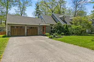 50 Oakhurst Rd, Cape Elizabeth, ME 04107 - Photo 2