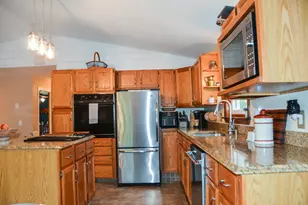 39 Fairbanks Rd, Wayne, ME 04284 - Photo 8