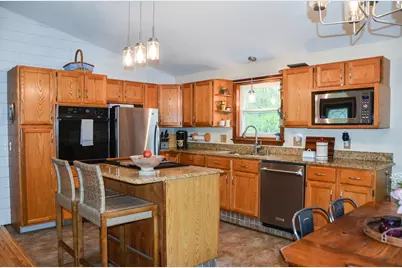 39 Fairbanks Road, Wayne, ME 04284 - Photo 4