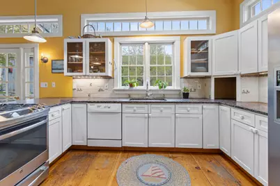243 Falmouth Road, Falmouth, ME 04105 - Photo 14