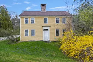 243 Falmouth Rd, Falmouth, ME 04105 - Photo 2