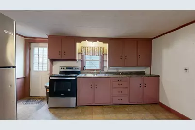 8 Howe Street, Lewiston, ME 04240 - Photo 8