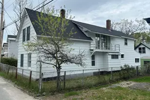 41 York St, Millinocket, ME 04462 - Photo 2
