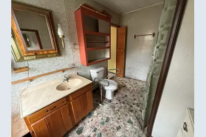 107 Washington Street, Greenville, ME 04441 - Photo 38