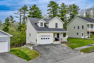 31 Village Cir, Augusta, ME 04330 - Photo 2