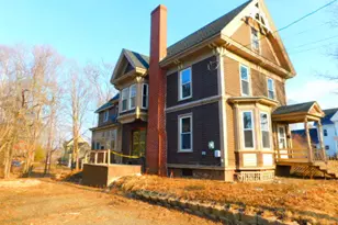 10 Elm St, Houlton, ME 04730 - Photo 2