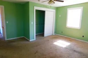 10 Elm St, Houlton, ME 04730 - Photo 18
