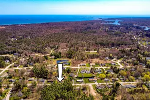 27 Elmwood Dr, Saco, ME 04072 - Photo 2