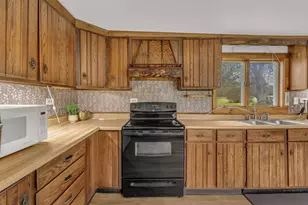 402 Webb Ridge Rd, Palmyra, ME 04965 - Photo 10