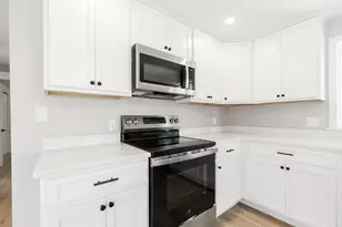 119 Capisic St, Portland, ME 04102 - Photo 8