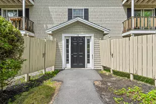 24 Parkwood Dr, Augusta, ME 04330 - Photo 10