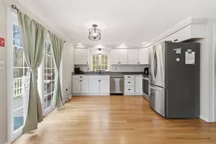304 Vagabond St, Scarborough, ME 04074 - Photo 8