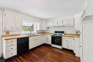52 Davis St, South Portland, ME 04106 - Photo 12