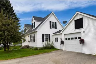 7 Pine St, Norway, ME 04268 - Photo 1