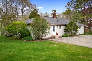 1096 Middle Rd, Warren, ME 04864 - Photo 10